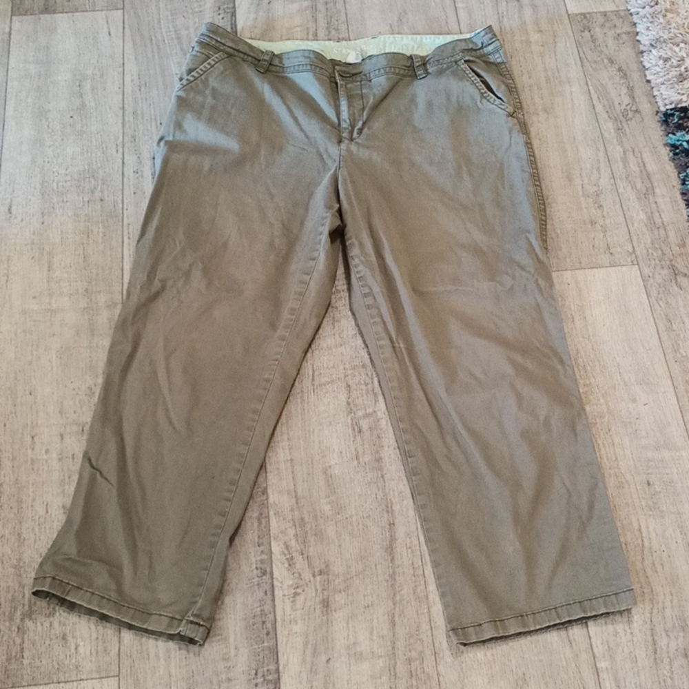 Womens Short Pants Olive Green sage Plus sz 14 High Rise ST JOHNS BAY b40